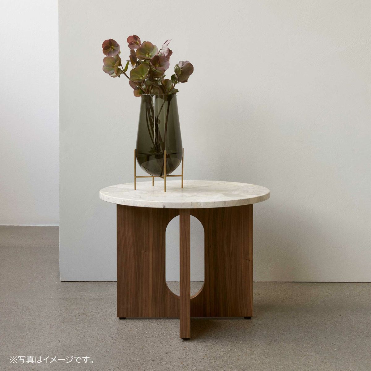 Audo Copenhagen（オドー・コペンハーゲン） / ANDROGYNE SIDE TABLE（アンドロジーン サイドテーブル）Φ50 / KUNIS BRECCIA STONE / クニス ブラシア ストーン / 大理石 / ダークステインドオークベース