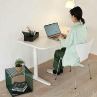 Vitra（ヴィトラ） / Tyde 2 Home Desk board shape（タイド2ホームデスク バレル） / メラミン天板 / ソフトライト脚・パウダーコート仕上げ / 130×75cm / 電動昇降デスク