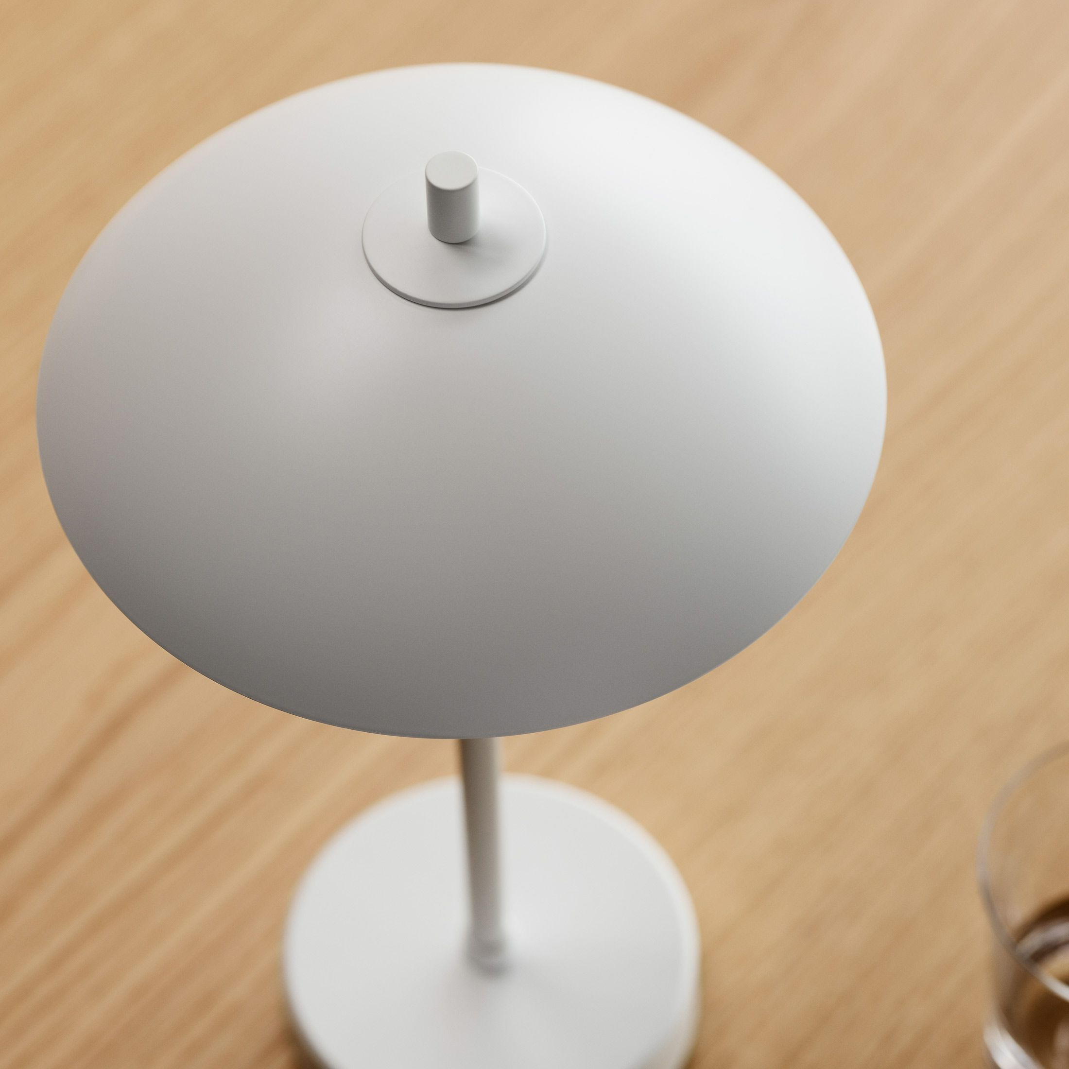 FRITZ HANSEN（フリッツ・ハンセン） / CLAM PORTABLE（クラム ポータブル） / φ170mm / テーブルランプ