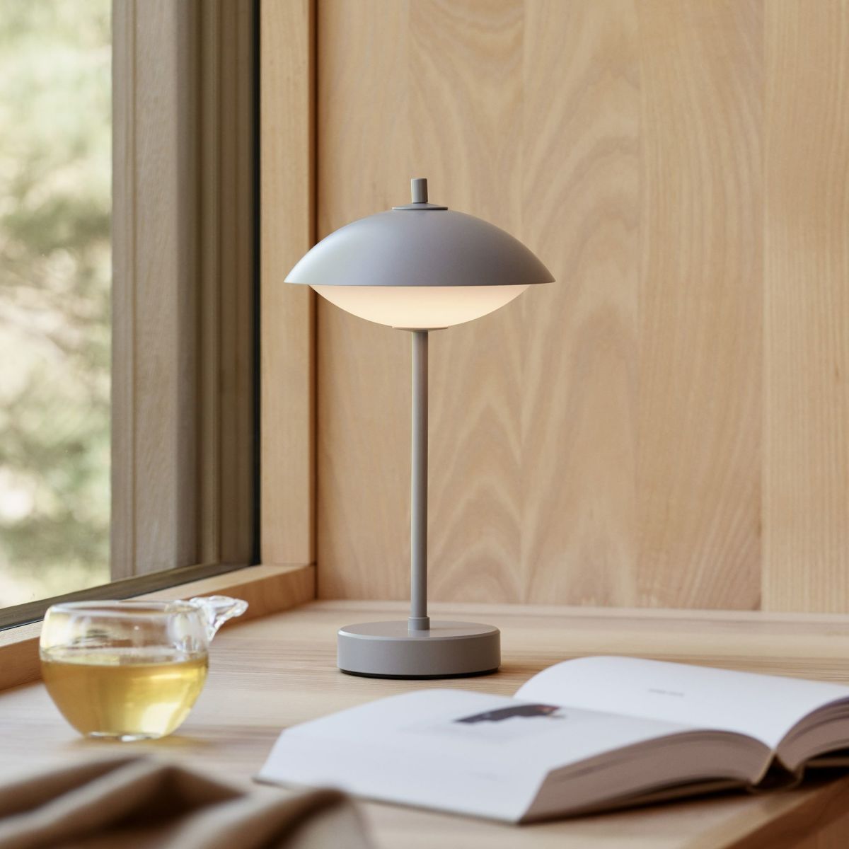 FRITZ HANSEN（フリッツ・ハンセン） / CLAM PORTABLE（クラム ポータブル） / φ170mm / テーブルランプ