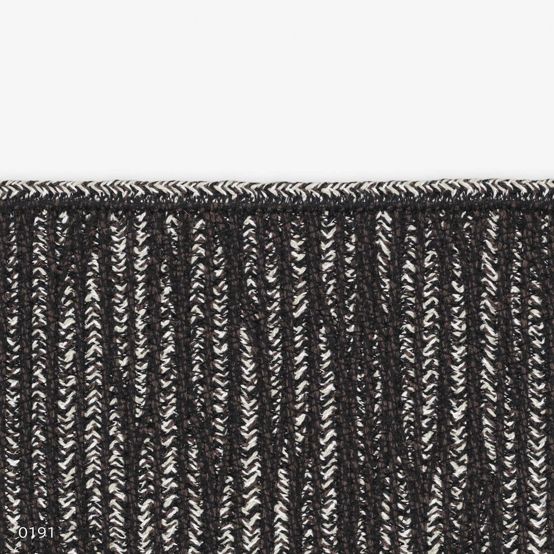 Kvadrat（クヴァドラ） / Braid 2（ブレード） / 20120（180cm×240cm） / ラグ