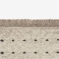 Kvadrat（クヴァドラ） / Yield Dot Naturally Coloured Fringes（イールド ドット ナチュラリー カラード フリンジ） / 20150（180cm×240cm） / ラグ