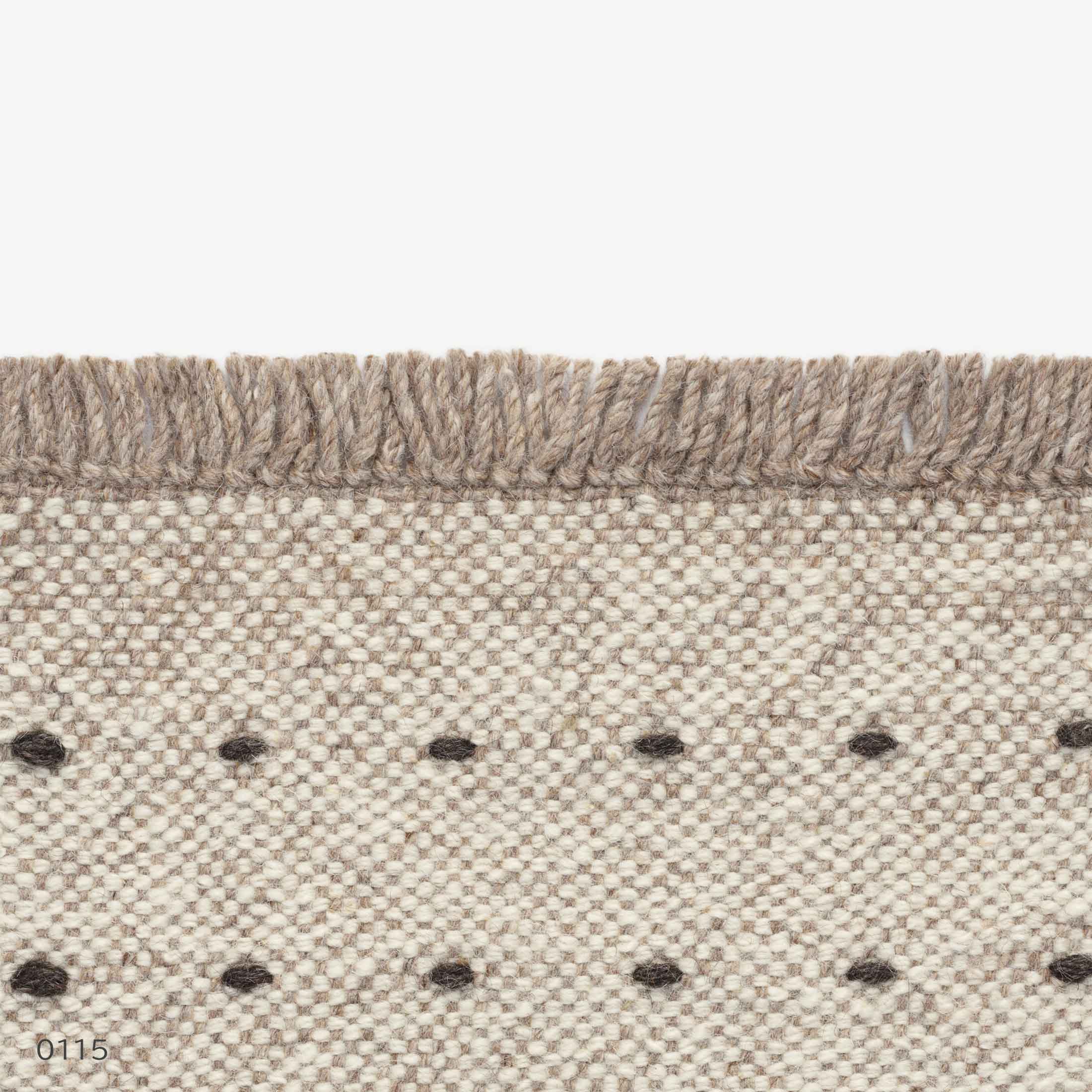Kvadrat（クヴァドラ） / Yield Dot Naturally Coloured Fringes（イールド ドット ナチュラリー カラード フリンジ） / 20150（200cm×300cm） / ラグ