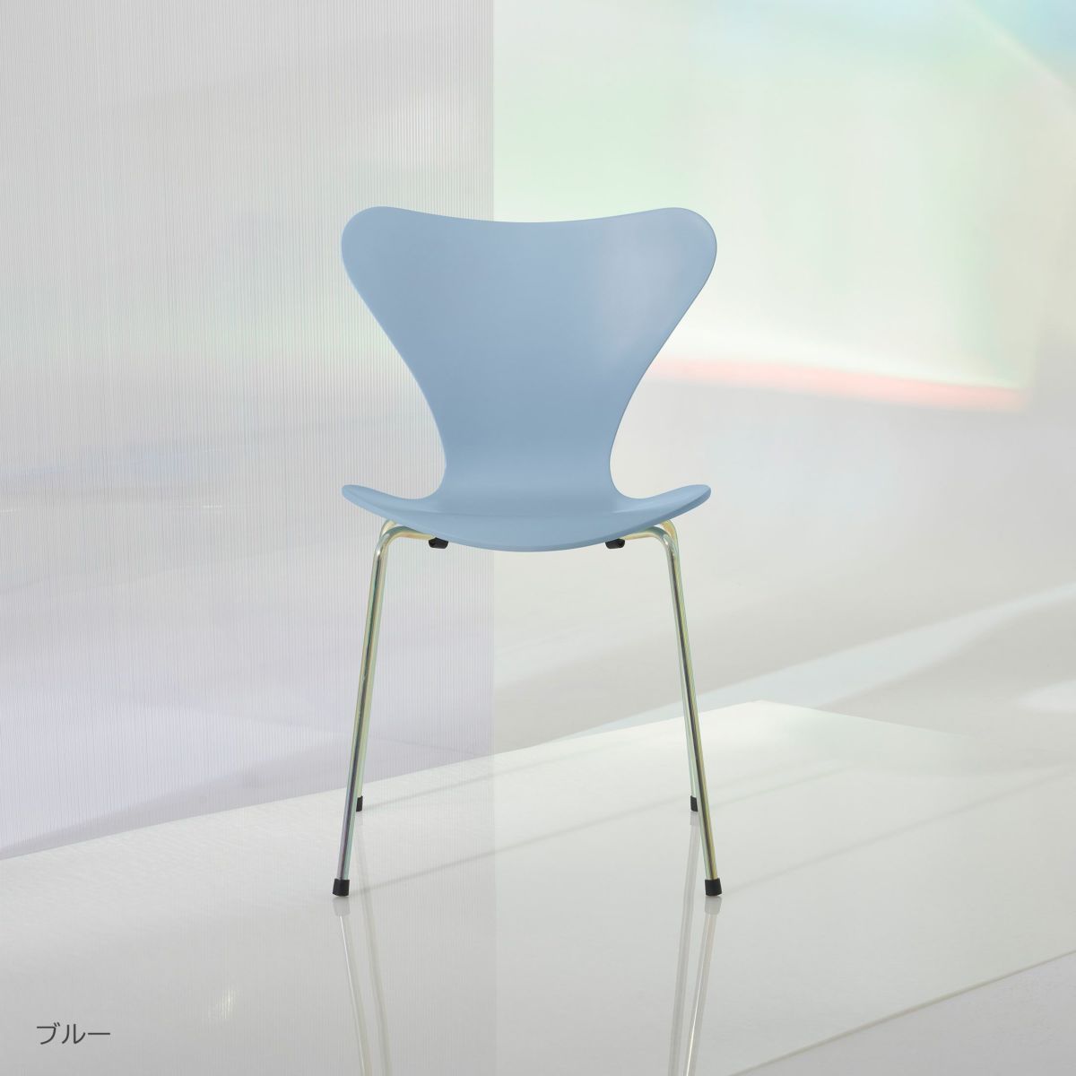【70周年記念モデル】FRITZ HANSEN（フリッツ・ハンセン） / SERIES 7（セブンチェア） / 7:14AM / ラッカー / レインボー（スチール脚・亜鉛クローム仕上げ） 《2025年限定脚カラー》