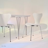 【70周年記念モデル】FRITZ HANSEN（フリッツ・ハンセン） / SERIES 7（セブンチェア） / 7:14AM / ラッカー（ベージュ） / スチール脚（クローム仕上げ）