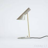 Louis Poulsen（ルイスポールセン） / AJ Mini Table（AJ ミニ テーブル） / 真鍮 / 全2色 / テーブルランプ