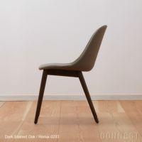 Audo Copenhagen（オドー・コペンハーゲン） / HARBOUR DINING CHAIR（ハーバー ダイニングチェア） / 布張りシェル / ウッドベース / Remix（リミックス） 0233 グレー