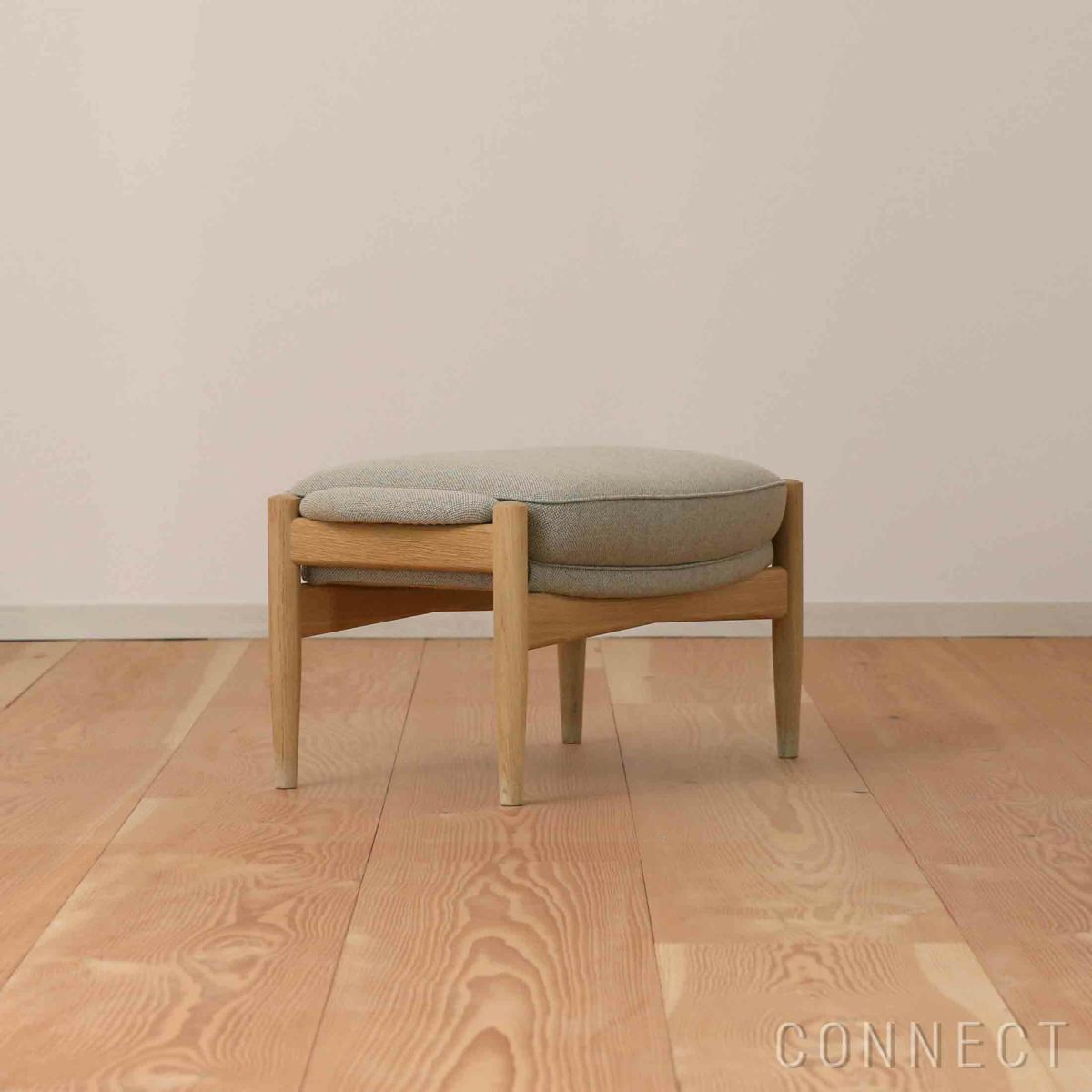 Audo Copenhagen（オドー・コペンハーゲン） / THE SEAL OTTOMAN（ザ シール オットマン） / ナチュラルオークベース / Re-wool（リウール） 0218 ベージュ
