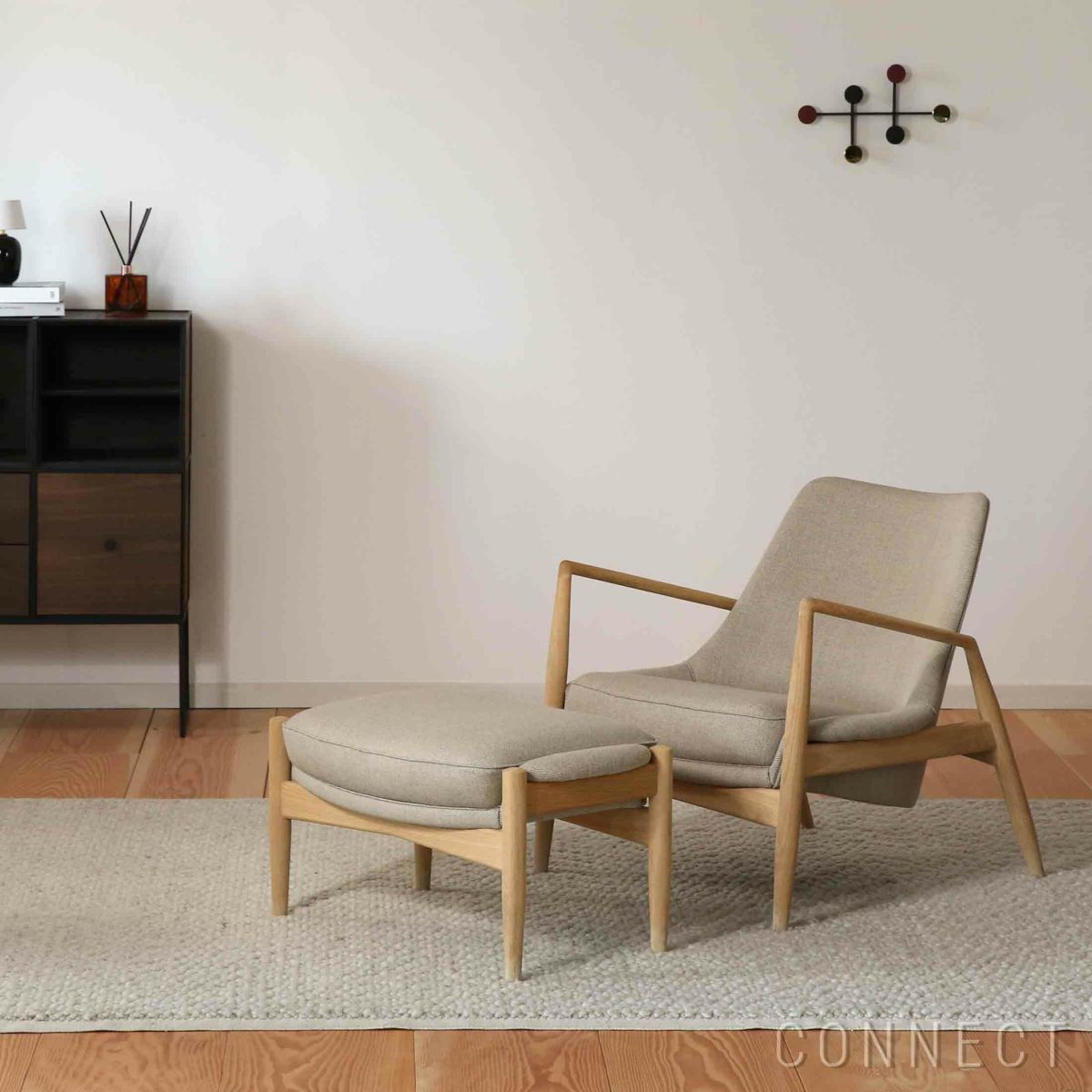 Audo Copenhagen（オドー・コペンハーゲン） / THE SEAL OTTOMAN（ザ シール オットマン） / ナチュラルオークベース / Re-wool（リウール） 0218 ベージュ