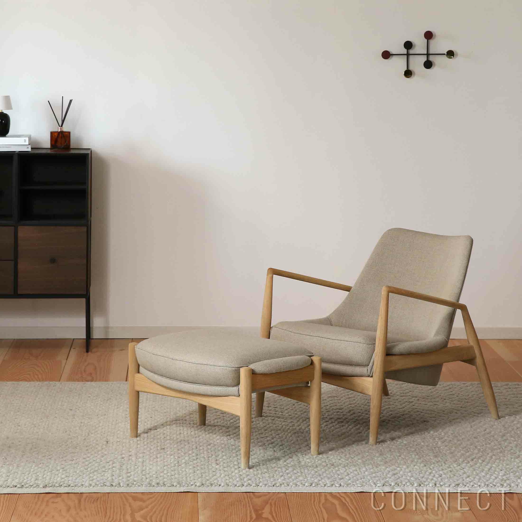 Audo Copenhagen（オドー・コペンハーゲン） / THE SEAL OTTOMAN（ザ シール オットマン） / ナチュラルオークベース / Re-wool（リウール） 0218 ベージュ
