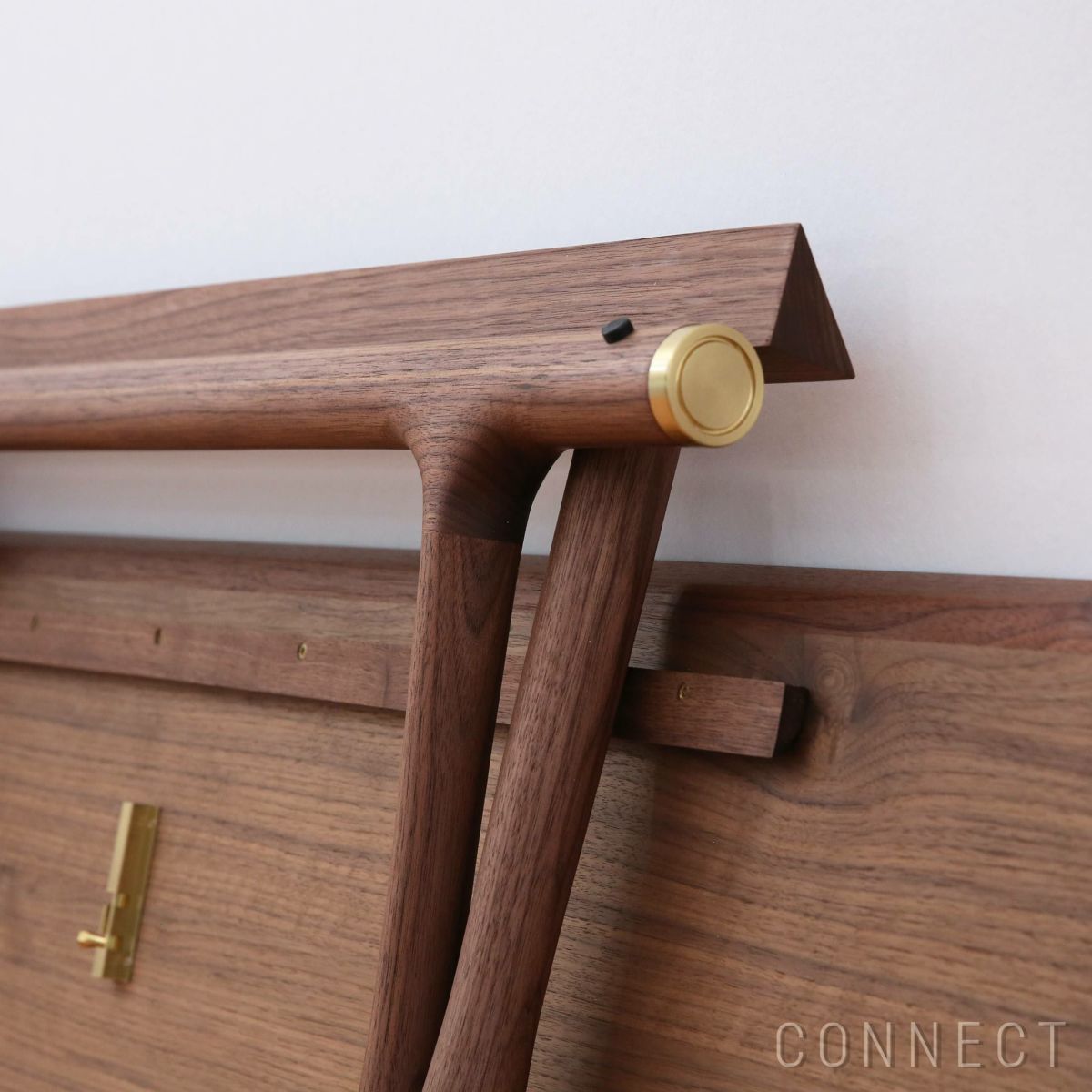 Audo Copenhagen（オドー・コペンハーゲン） / JAGER LOUNGE TABLE（ジャガー ラウンジ テーブル） / ウォルナット