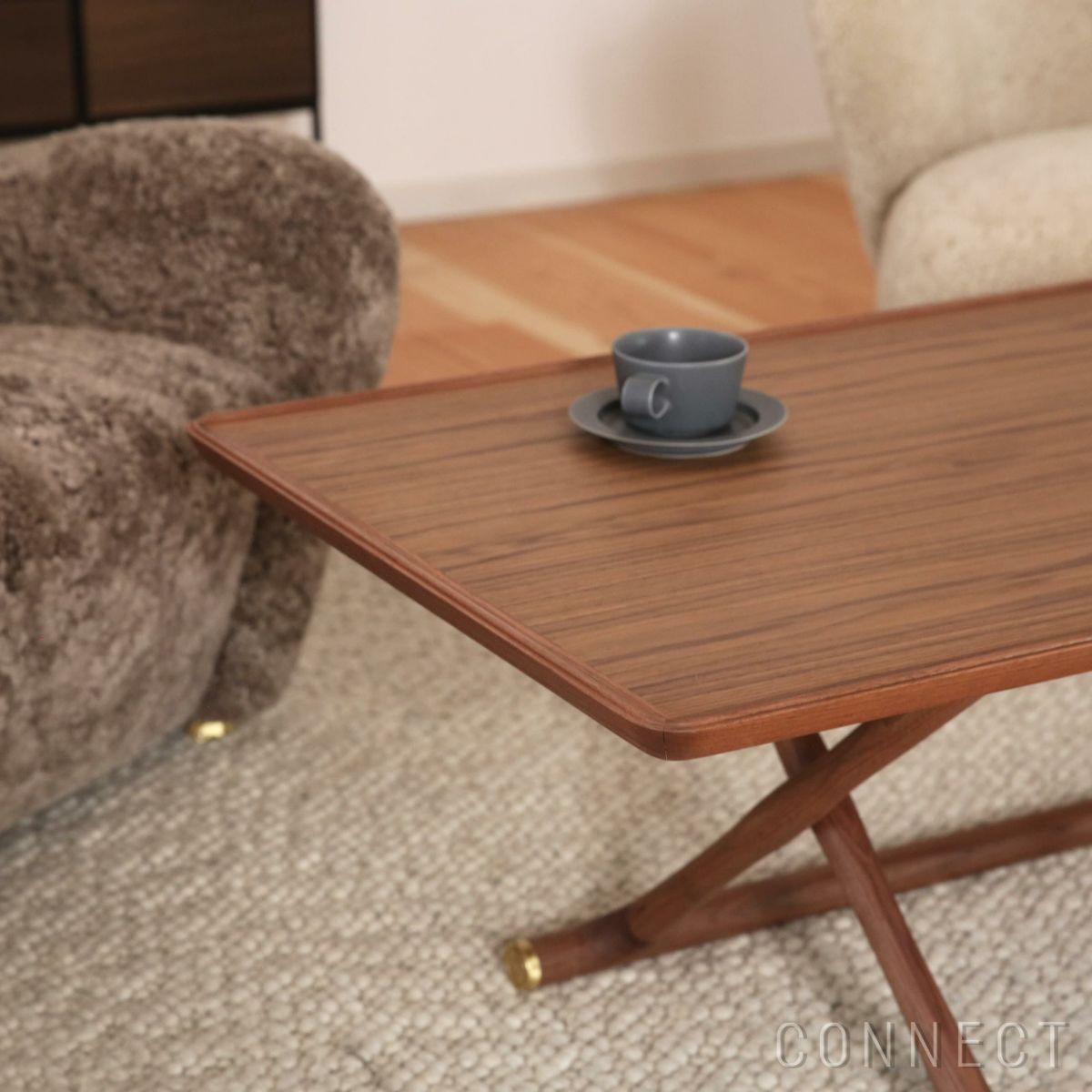 Audo Copenhagen（オドー・コペンハーゲン） / JAGER LOUNGE TABLE（ジャガー ラウンジ テーブル） / ウォルナット