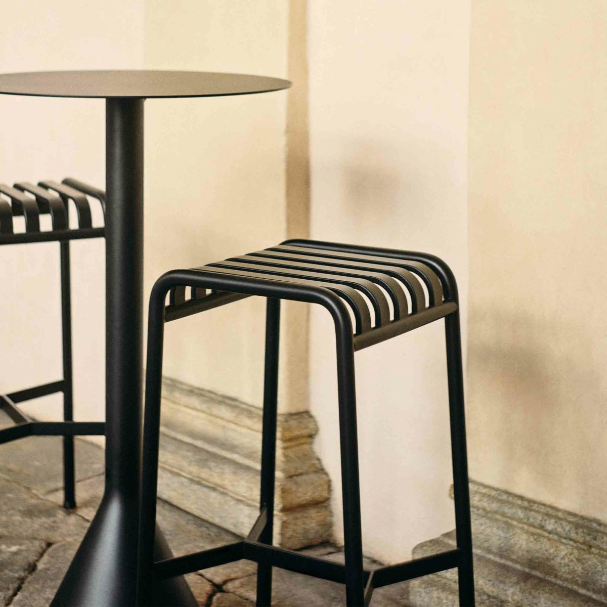 HAY（ヘイ） / PALISSADE（パリサード） / BAR STOOL  （バースツール） / 全3色 / アウトドア