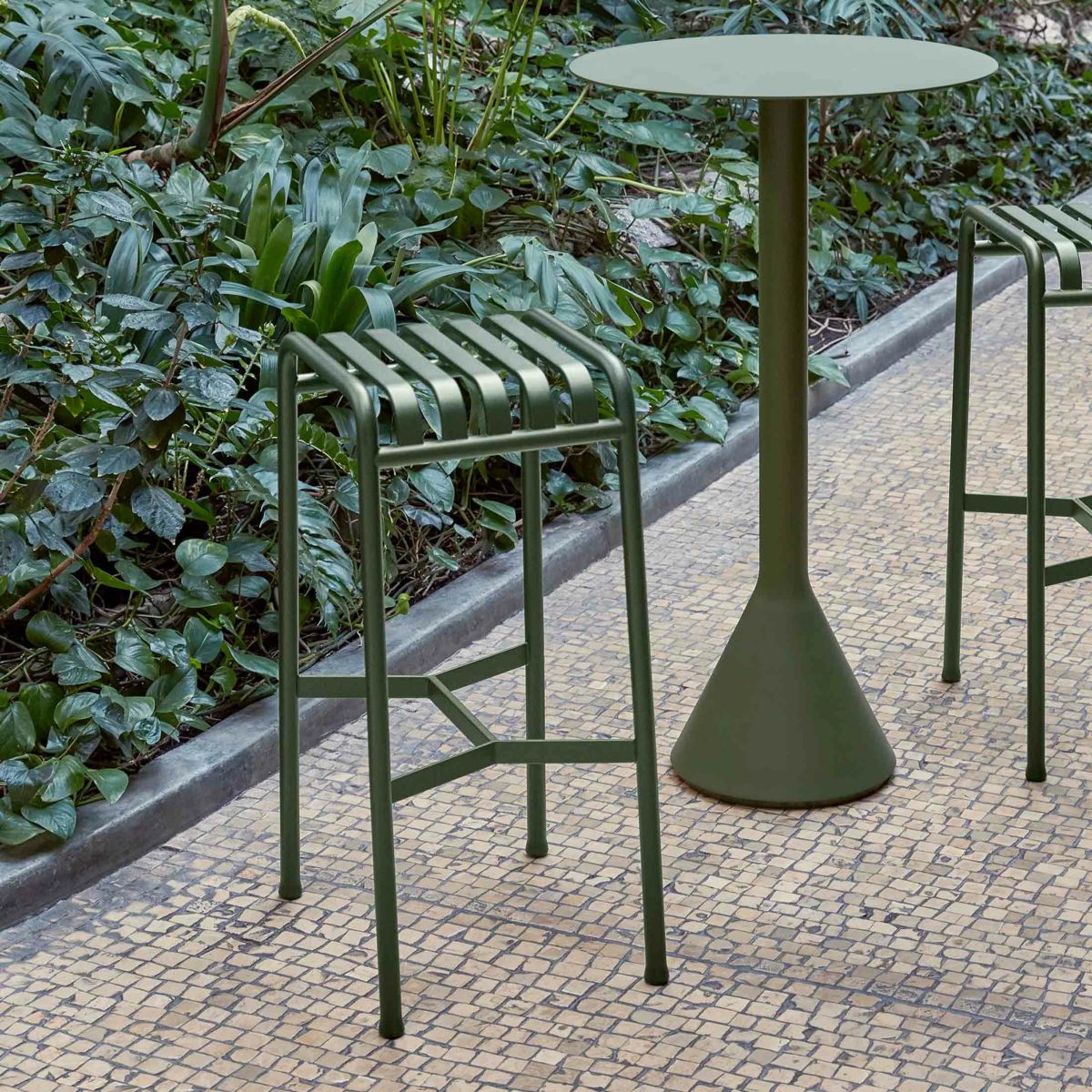 HAY（ヘイ） / PALISSADE（パリサード） / BAR STOOL  （バースツール） / 全3色 / アウトドア