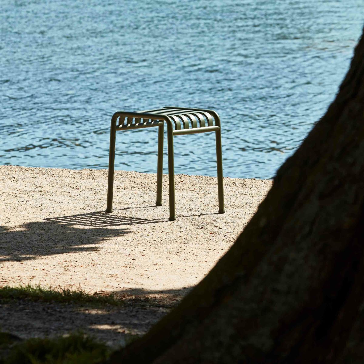 HAY（ヘイ） / PALISSADE（パリサード） /STOOL  （スツール） / 全3色 / アウトドア