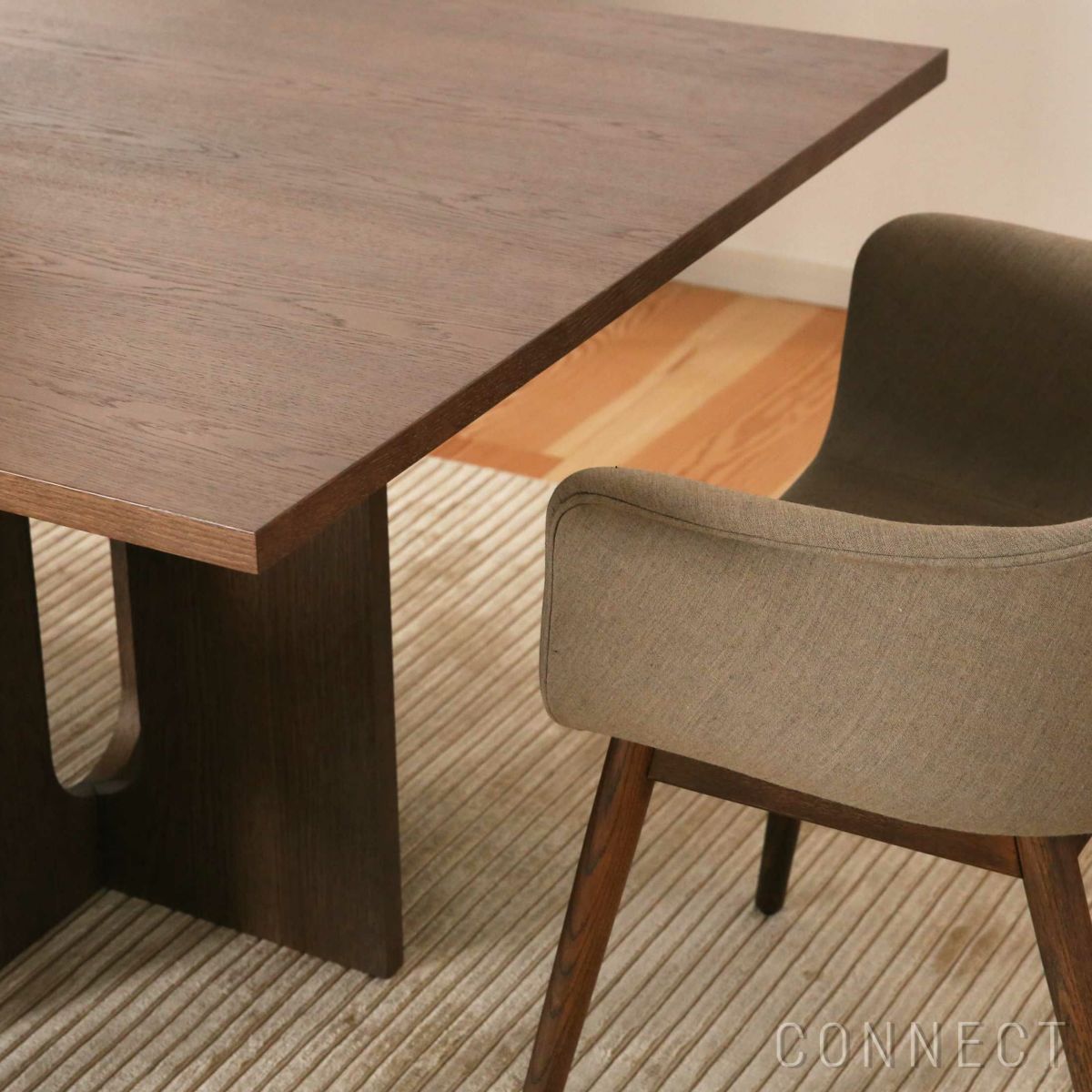 Audo Copenhagen（オドー・コペンハーゲン） / ANDROGYNE DINING TABLE（アンドロジーン ダイニングテーブル） / 長方形 / 180×109cm / ダークステインドオーク《日本限定サイズ》