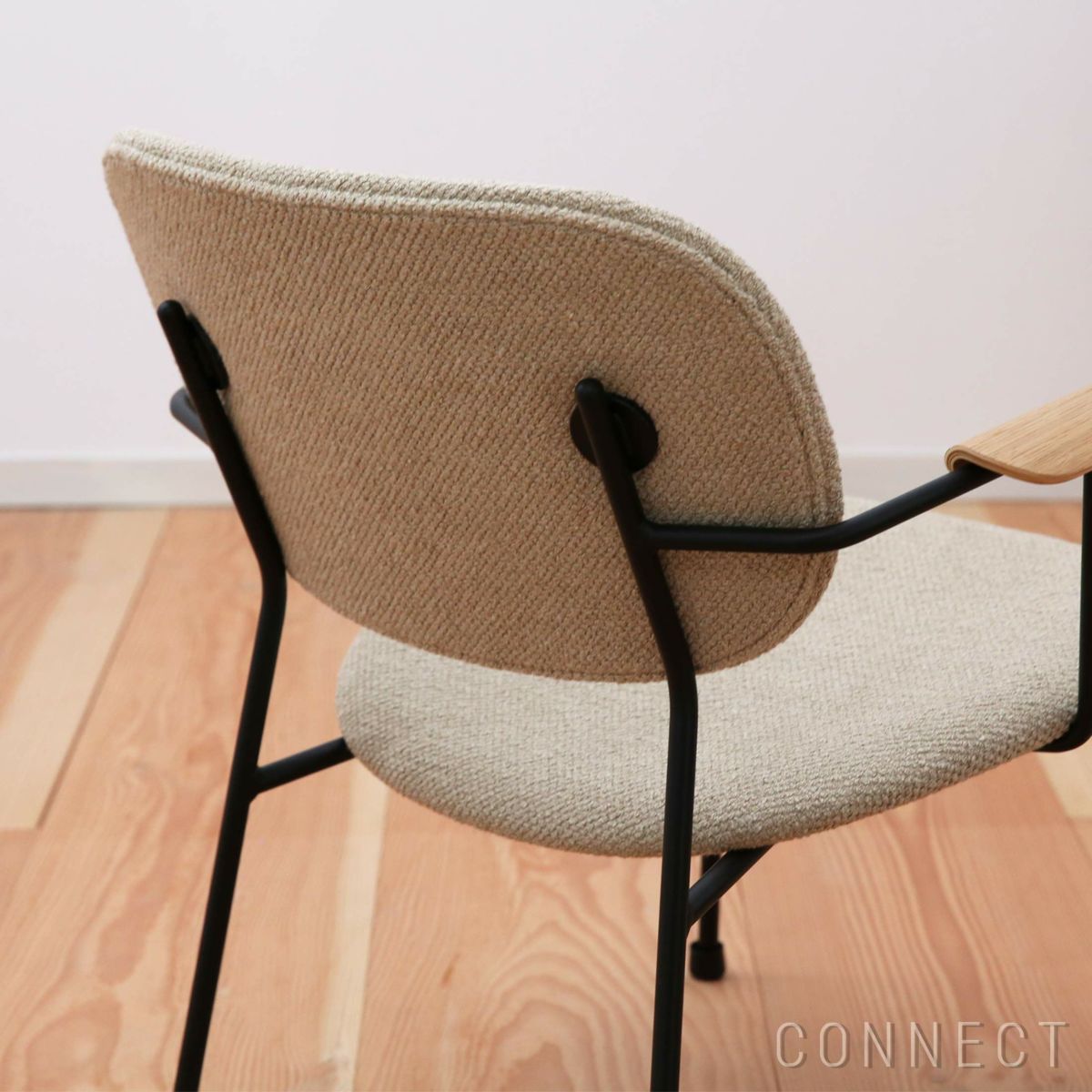 Audo Copenhagen（オドー・コペンハーゲン） / CO LOUNGE CHAIR（コ ラウンジチェア） / 布張りシート&バック / Audo Boucle（オドー ブークレ） 02 / ブラックベース