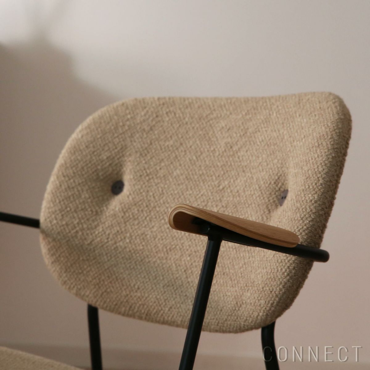 Audo Copenhagen（オドー・コペンハーゲン） / CO LOUNGE CHAIR（コ ラウンジチェア） / 布張りシート&バック / Audo Boucle（オドー ブークレ） 02 / ブラックベース
