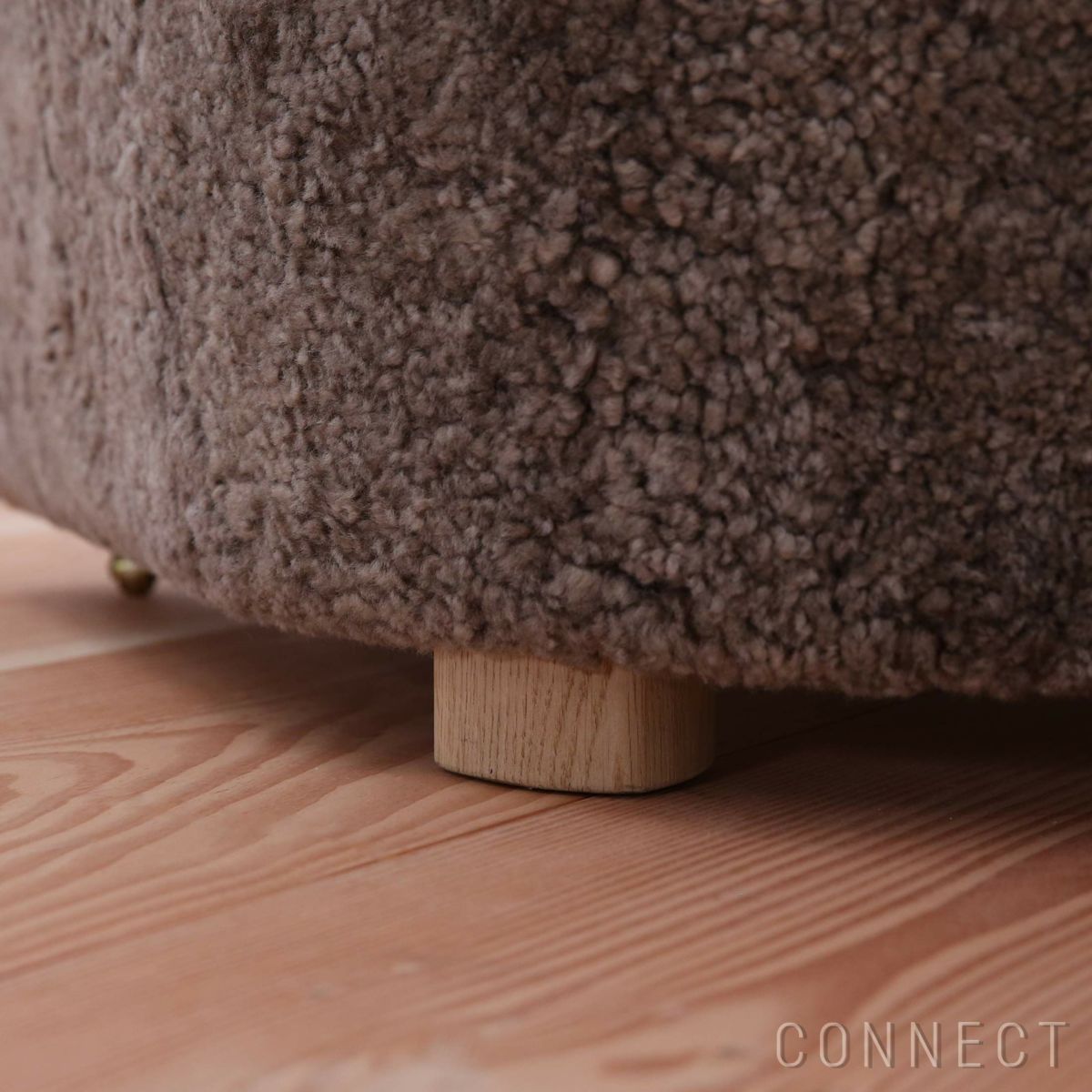 Audo Copenhagen（オドー・コペンハーゲン） / THE TIRED MAN LOUNGE CHAIR（ザ タイヤード マン ラウンジチェア） / Sheepskin Curly Sahara（サハラ）