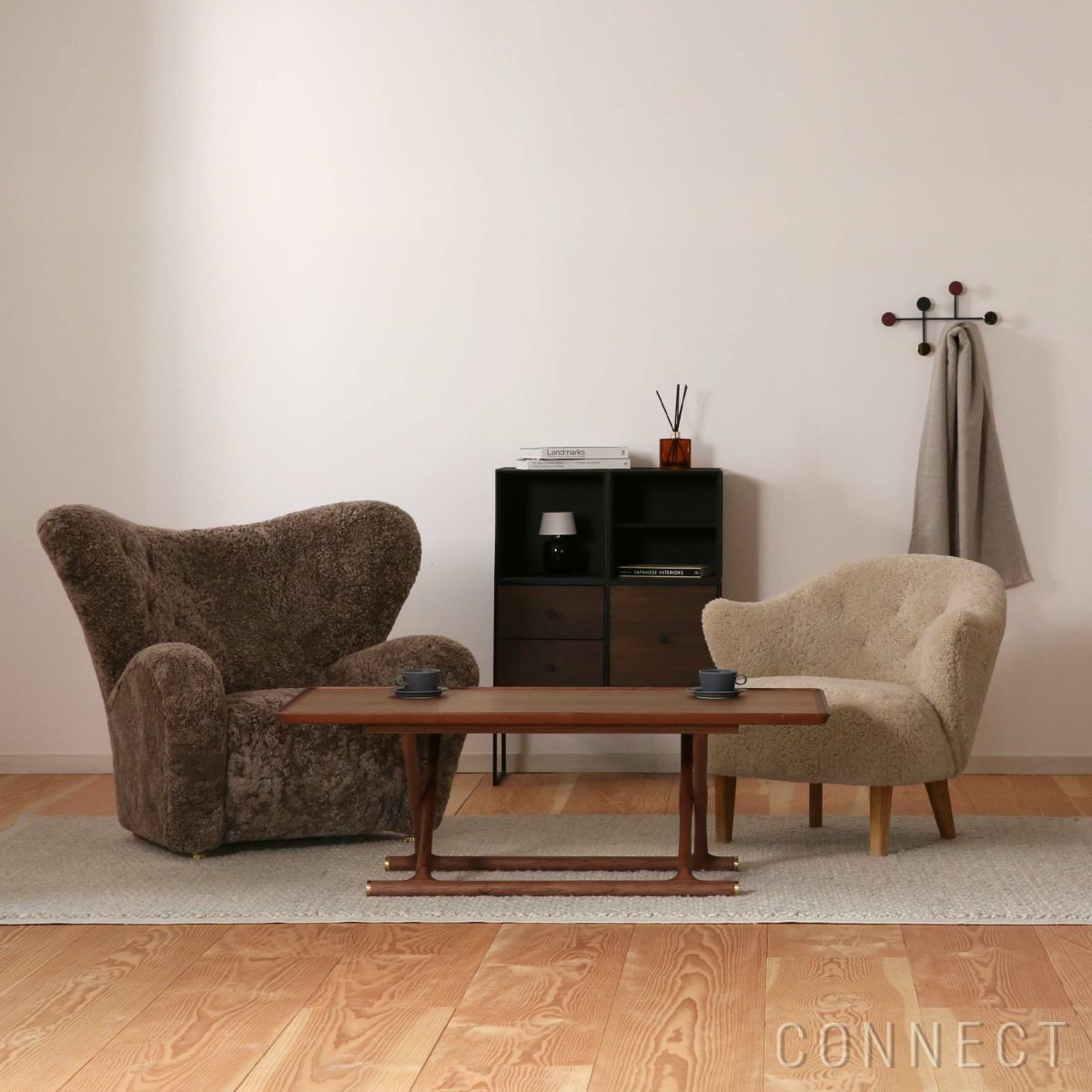 Audo Copenhagen（オドー・コペンハーゲン） / THE TIRED MAN LOUNGE CHAIR（ザ タイヤード マン ラウンジチェア） / Sheepskin Curly Sahara（サハラ）