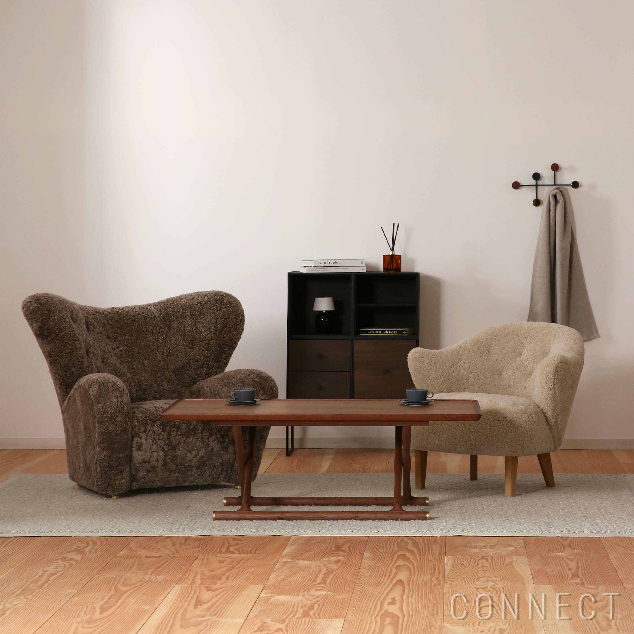 Audo Copenhagen（オドー・コペンハーゲン） / THE TIRED MAN LOUNGE CHAIR（ザ タイヤード マン ラウンジチェア） / Sheepskin Curly Sahara（サハラ）