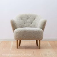 Audo Copenhagen（オドー・コペンハーゲン） / INGEBORG LOUNGE CHAIR（インゲボルグ ラウンジチェア） / Sheepskin Curly Moonlight（ムーンライト）