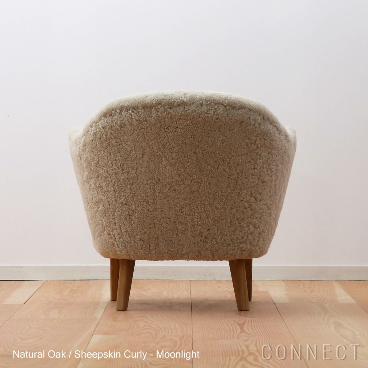 Audo Copenhagen（オドー・コペンハーゲン） / INGEBORG LOUNGE CHAIR（インゲボルグ ラウンジチェア） / Sheepskin Curly Moonlight（ムーンライト）