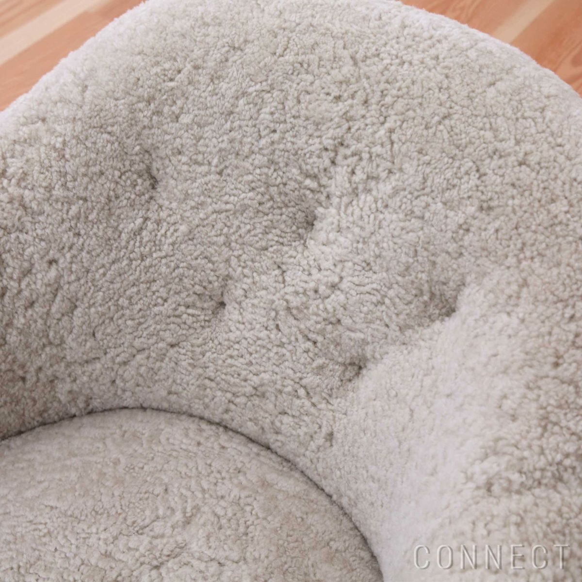 Audo Copenhagen（オドー・コペンハーゲン） / INGEBORG LOUNGE CHAIR（インゲボルグ ラウンジチェア） / Sheepskin Curly Moonlight（ムーンライト）