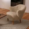 Audo Copenhagen（オドー・コペンハーゲン） / INGEBORG LOUNGE CHAIR（インゲボルグ ラウンジチェア） / Sheepskin Curly Moonlight（ムーンライト）