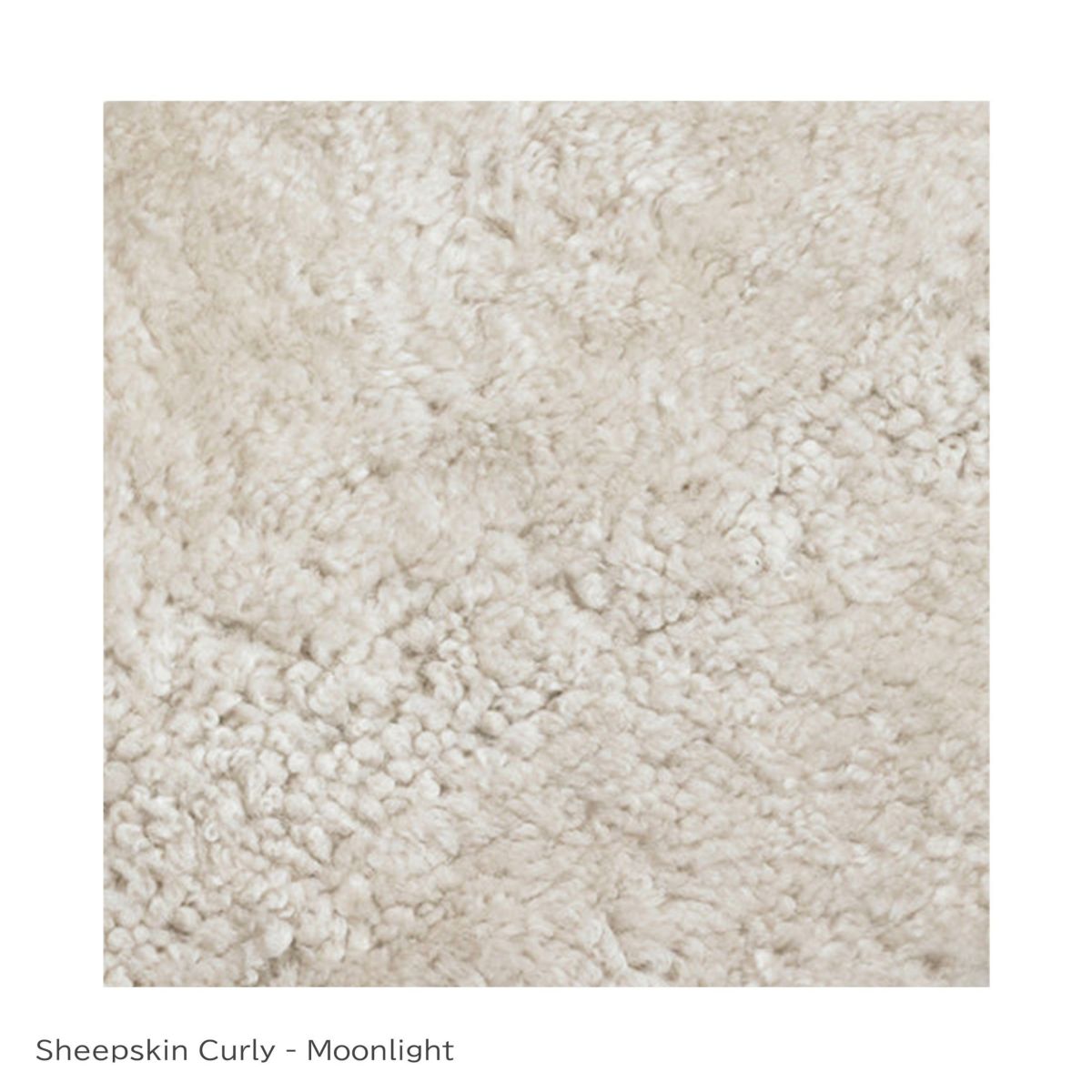 Audo Copenhagen（オドー・コペンハーゲン） / INGEBORG LOUNGE CHAIR（インゲボルグ ラウンジチェア） / Sheepskin Curly Moonlight（ムーンライト）