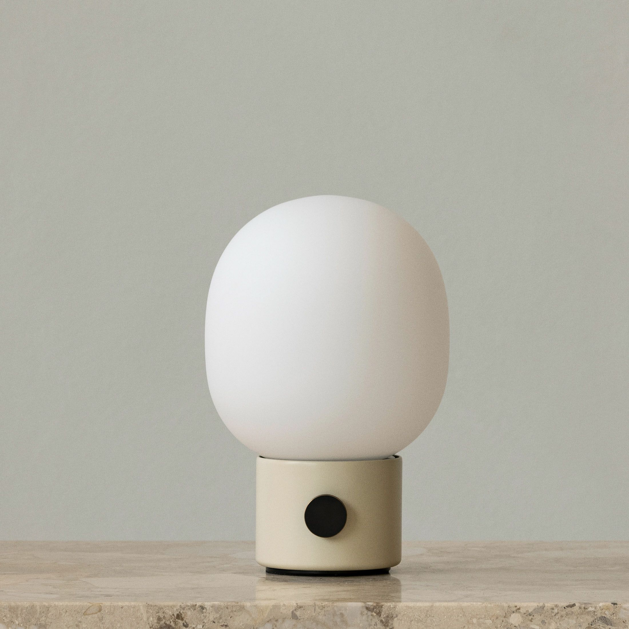 Audo Copenhagen（オドー・コペンハーゲン） / JWDA PORTABLE LAMP （JWDA ポータブル ランプ） / 全3色 / テーブルランプ