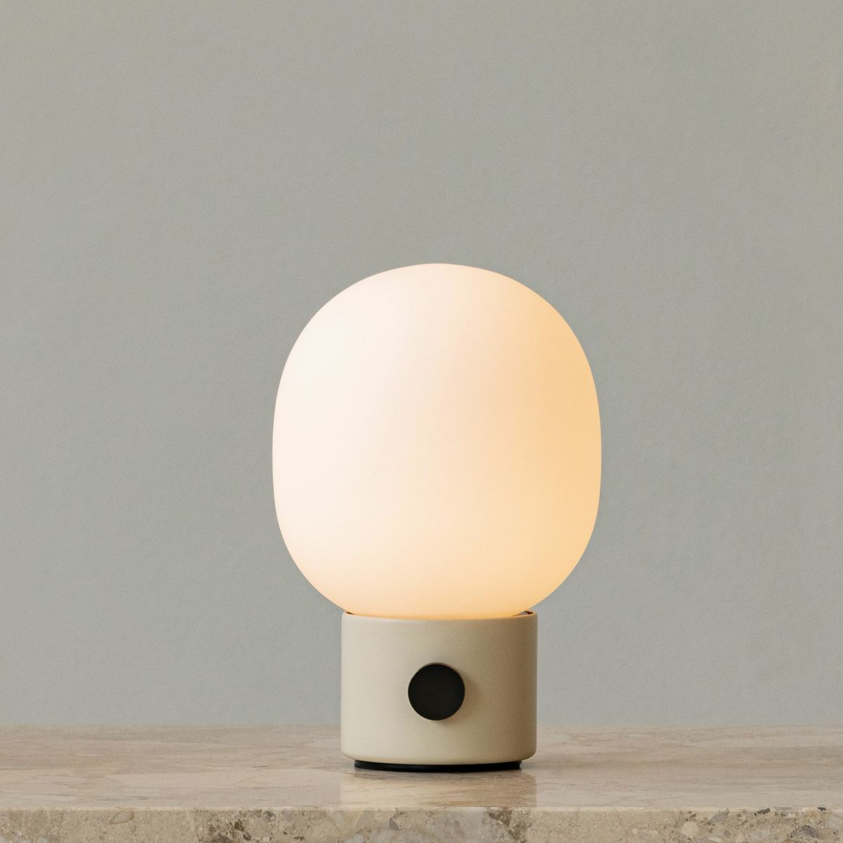 Audo Copenhagen（オドー・コペンハーゲン） / JWDA PORTABLE LAMP （JWDA ポータブル ランプ） / 全3色 / テーブルランプ