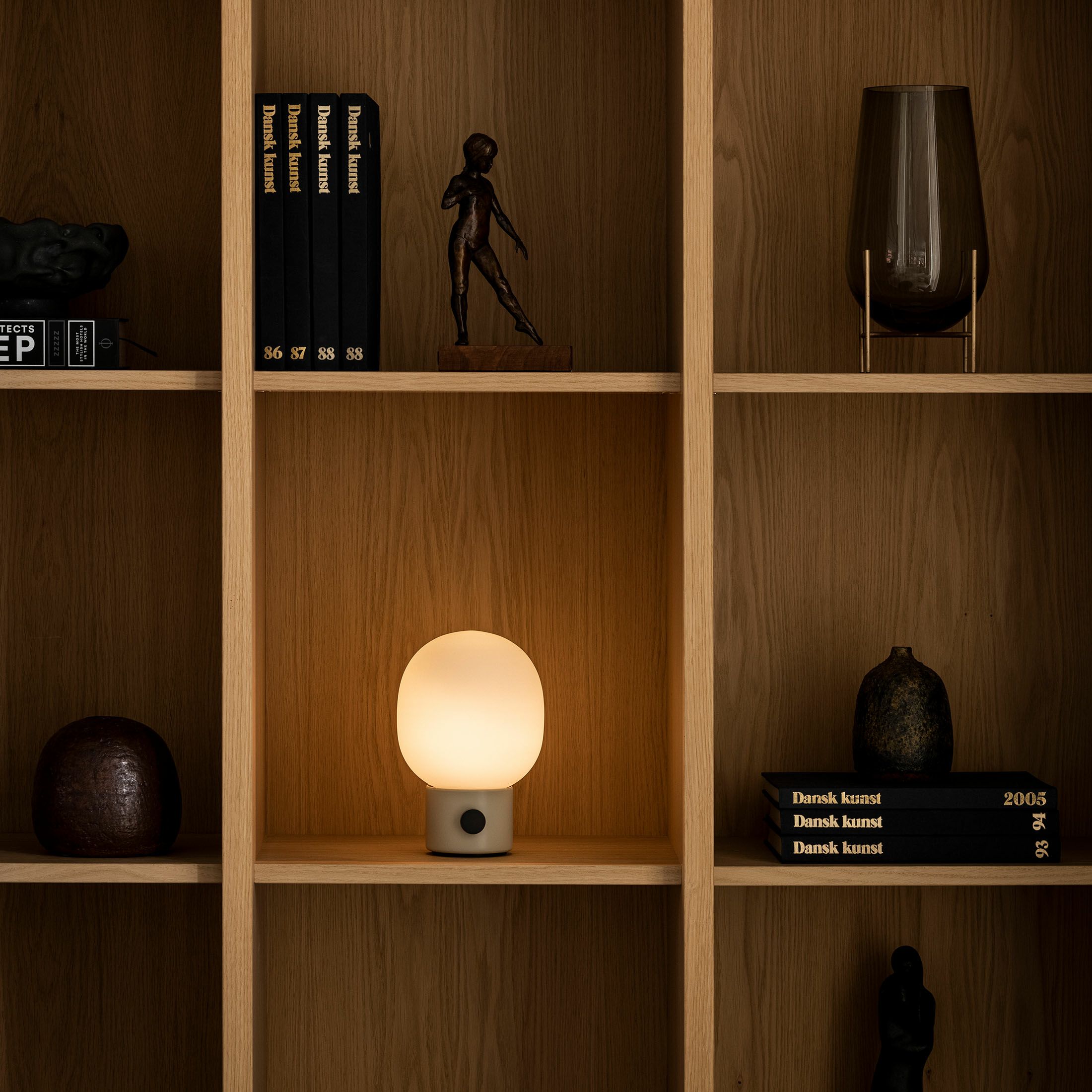 Audo Copenhagen（オドー・コペンハーゲン） / JWDA PORTABLE LAMP （JWDA ポータブル ランプ） / 全3色 / テーブルランプ