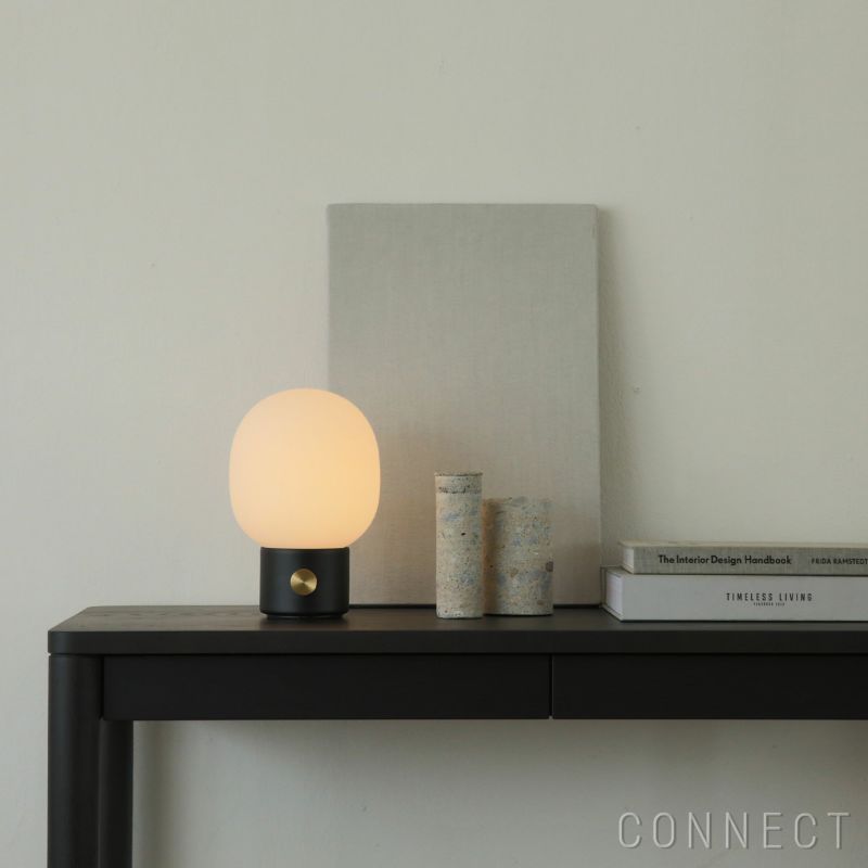 Audo Copenhagen（オドー・コペンハーゲン） / JWDA PORTABLE LAMP （JWDA ポータブル ランプ） / 全3色 / テーブルランプ