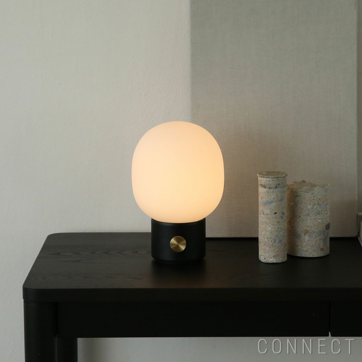 Audo Copenhagen（オドー・コペンハーゲン） / JWDA PORTABLE LAMP （JWDA ポータブル ランプ） / 全3色 / テーブルランプ