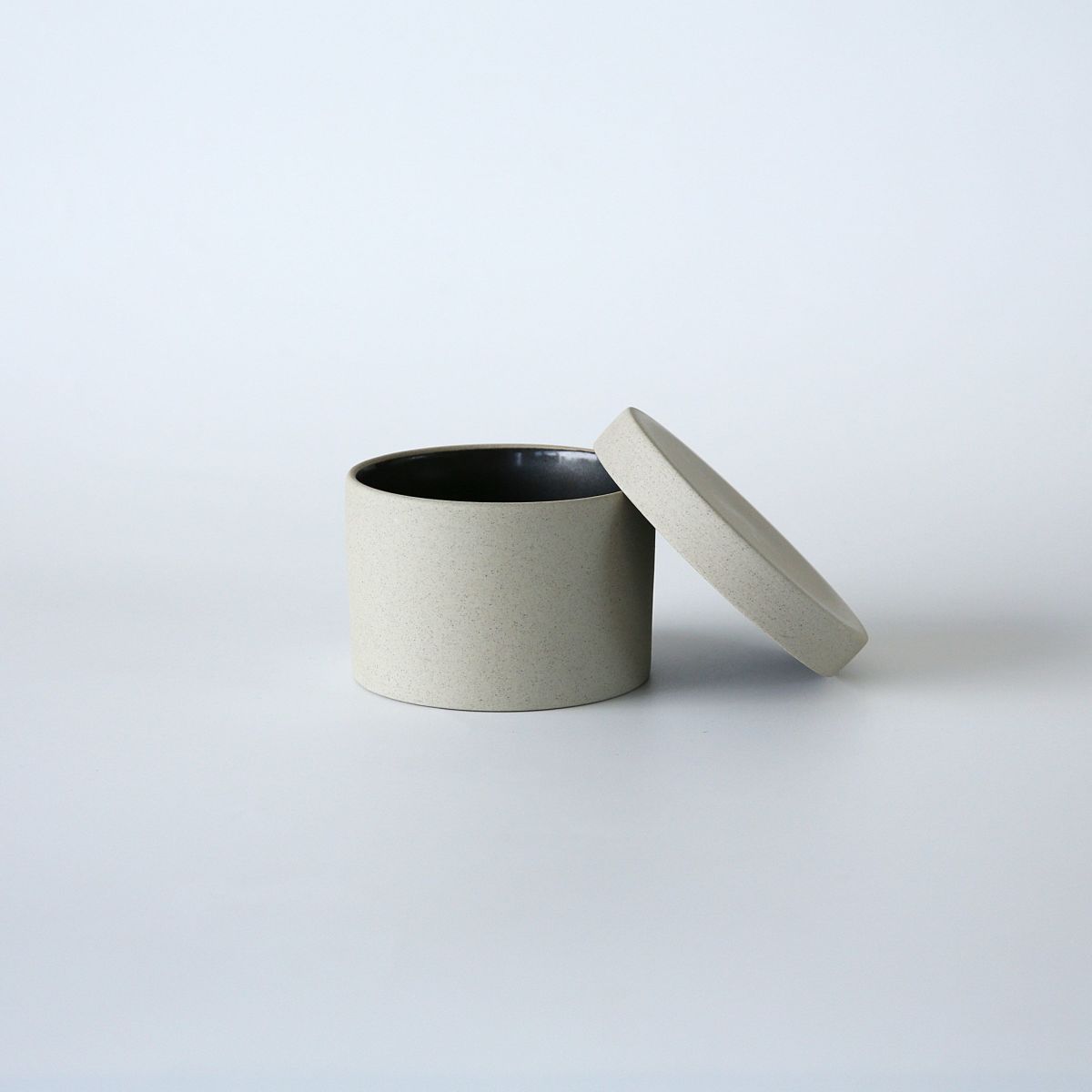 Ferm Living（ファームリビング）/ BON ACCESSORIES / SMALL CONTAINER / Sand