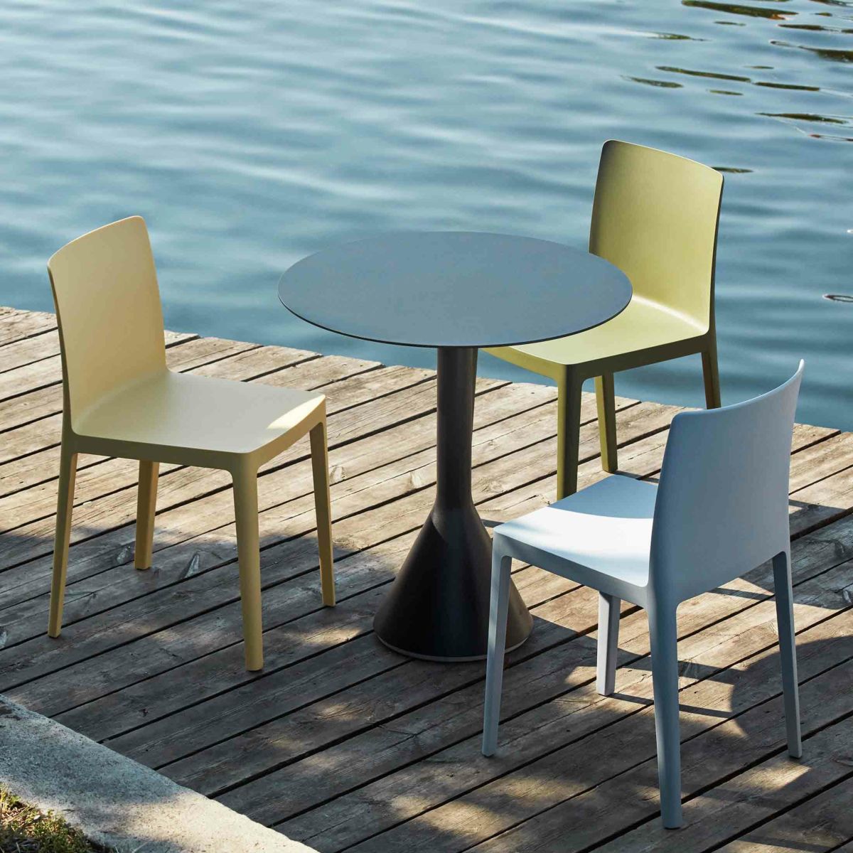 HAY（ヘイ） / PALISSADE（パリサード） /  Cone Table（コーンテーブル） /  Φ70× H74cm / 全4色  / アウトドア