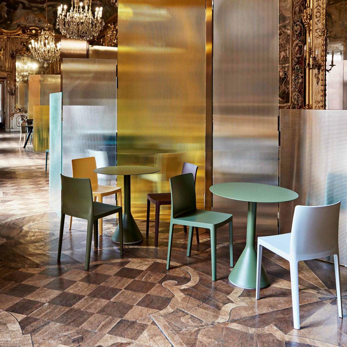 HAY（ヘイ） / PALISSADE（パリサード） /  Cone Table（コーンテーブル） /  Φ70× H74cm / 全4色  / アウトドア