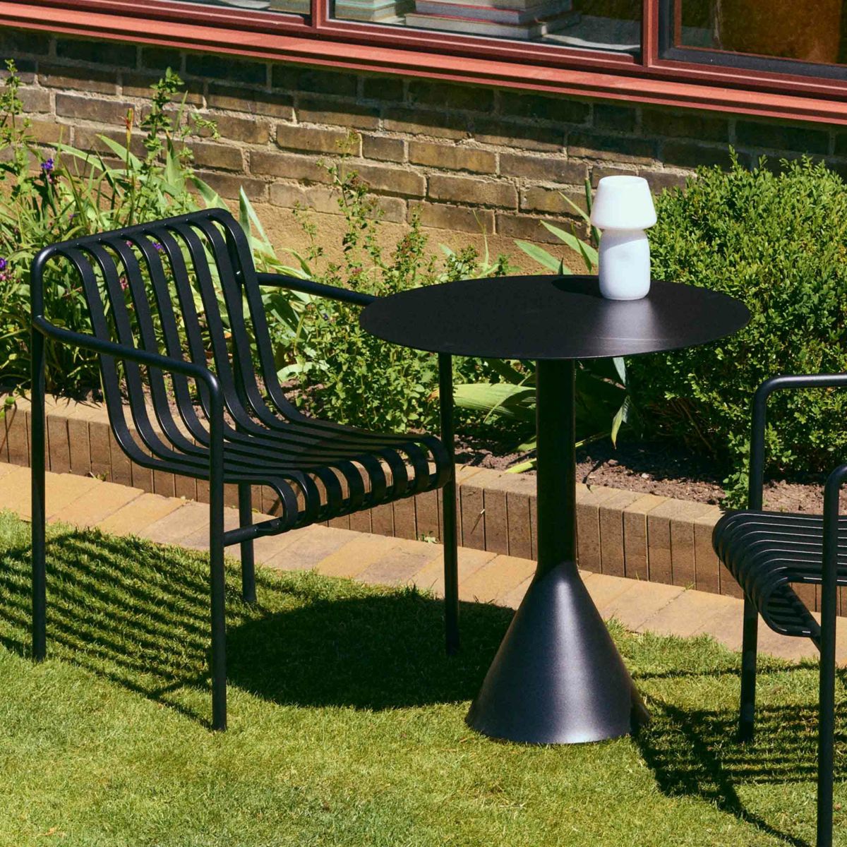 HAY（ヘイ） / PALISSADE（パリサード） /  Cone Table（コーンテーブル） /  Φ70× H74cm / 全4色  / アウトドア