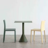 HAY（ヘイ） / PALISSADE（パリサード） / Cone Table（コーンテーブル） / W65 x D65 x H74cm / 全4色 / アウトドア