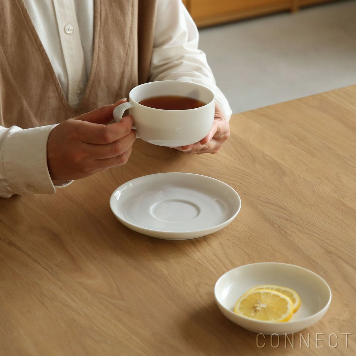 yumiko iihoshi porcelain （イイホシユミコ） / HIDAMARI（ヒダマリ） / saucer150（ソーサー） / 全2色 φ15cm