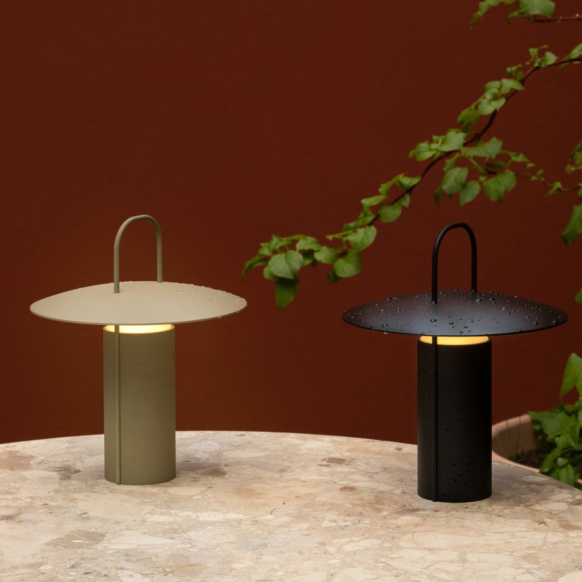 Audo Copenhagen（オドー・コペンハーゲン） / RAY PORTABLE LAMP（レイ ポータブル ランプ） /  全2色 / テーブルランプ