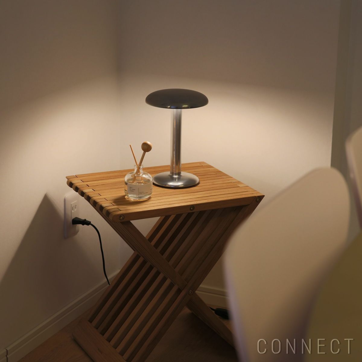 【アウトレット】FLOS（フロス） / GUSTAVE（グスタヴ） / ポリッシュド シルバー / テーブルランプ