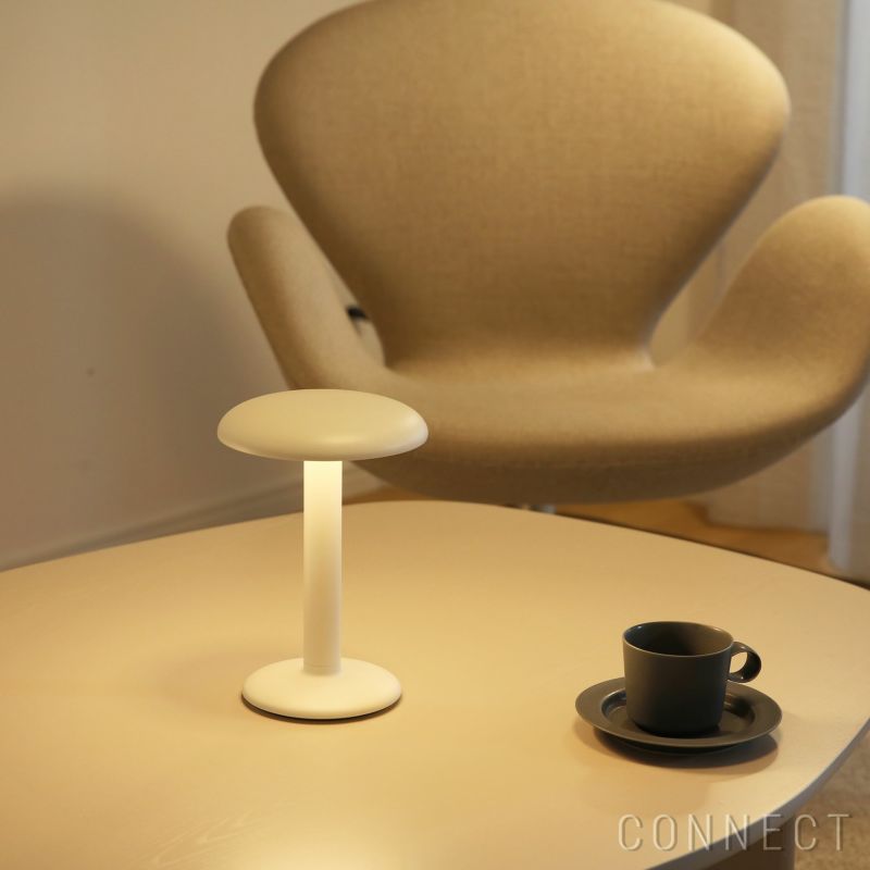 【アウトレット】FLOS（フロス） / GUSTAVE（グスタヴ） / マットカラー / マットホワイト / テーブルランプ