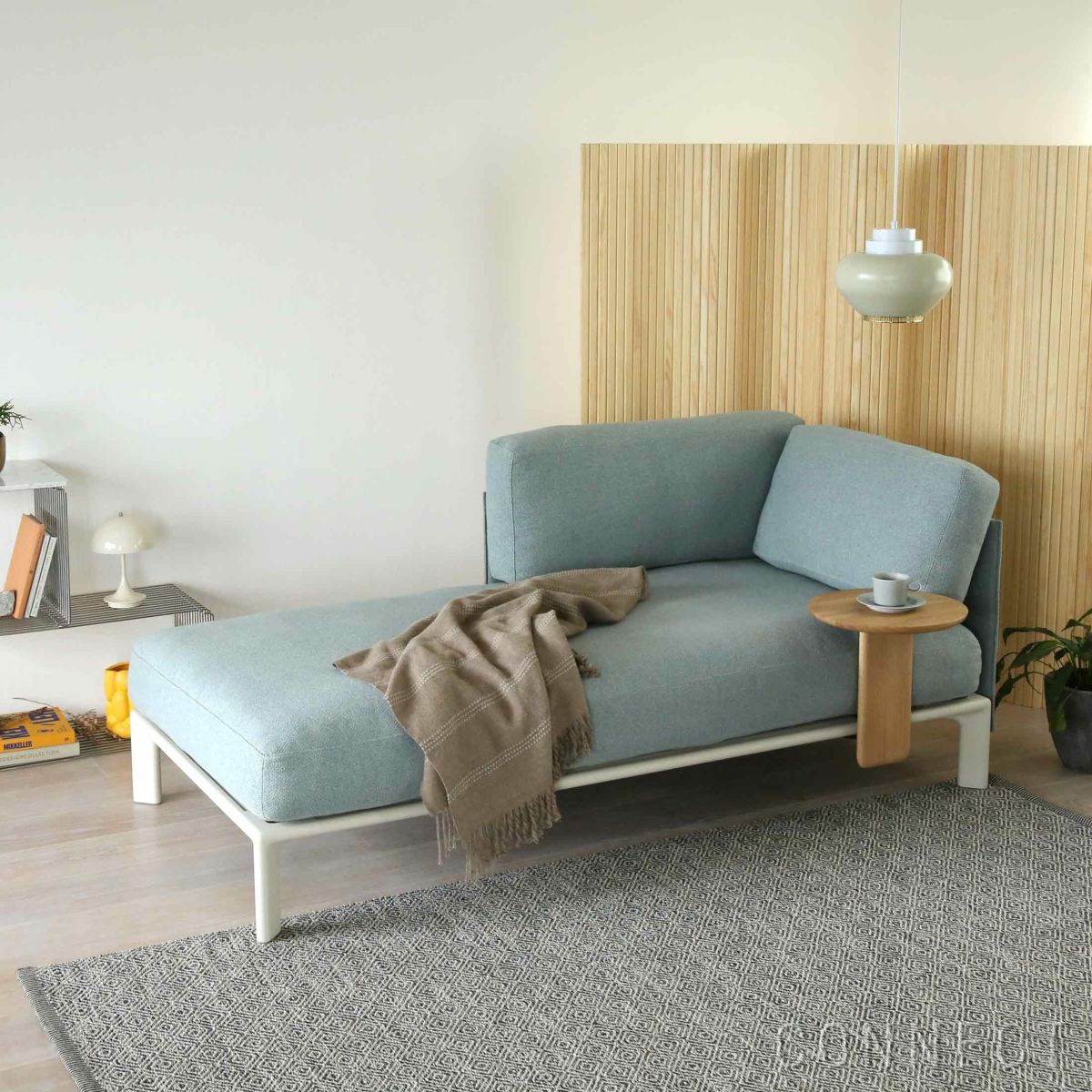 Vitra（ヴィトラ） / Anagram Sofa（アナグラムソファ）2シーター / Dumet（デュメ）28 sage steel blue / アルミベース・チョークパウダーコート仕上げ / ソファ
