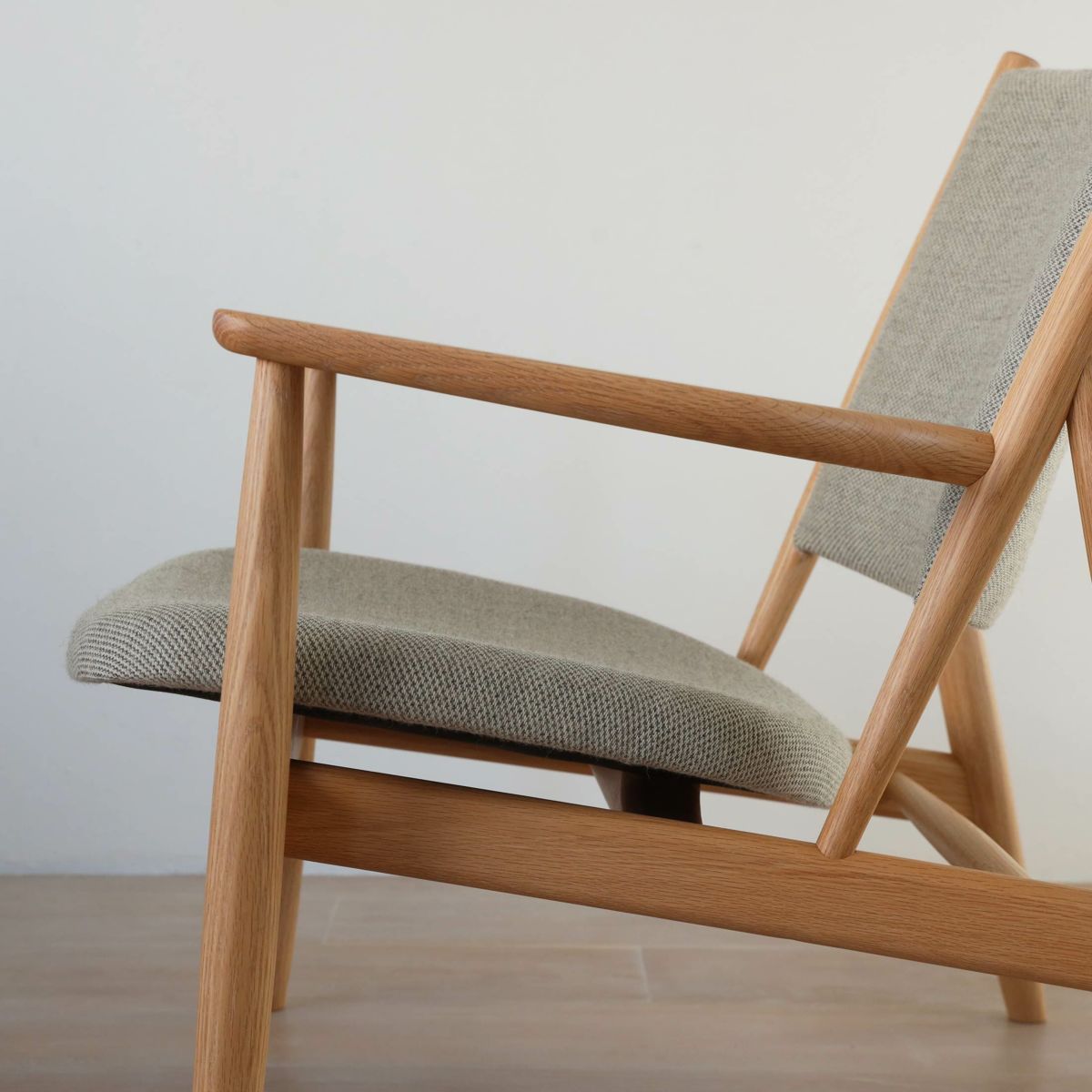 【アウトレット】ARIAKE（アリアケ） / Summit Lounge Chair（サミット ラウンジチェア） / Molly（モリ―） 114