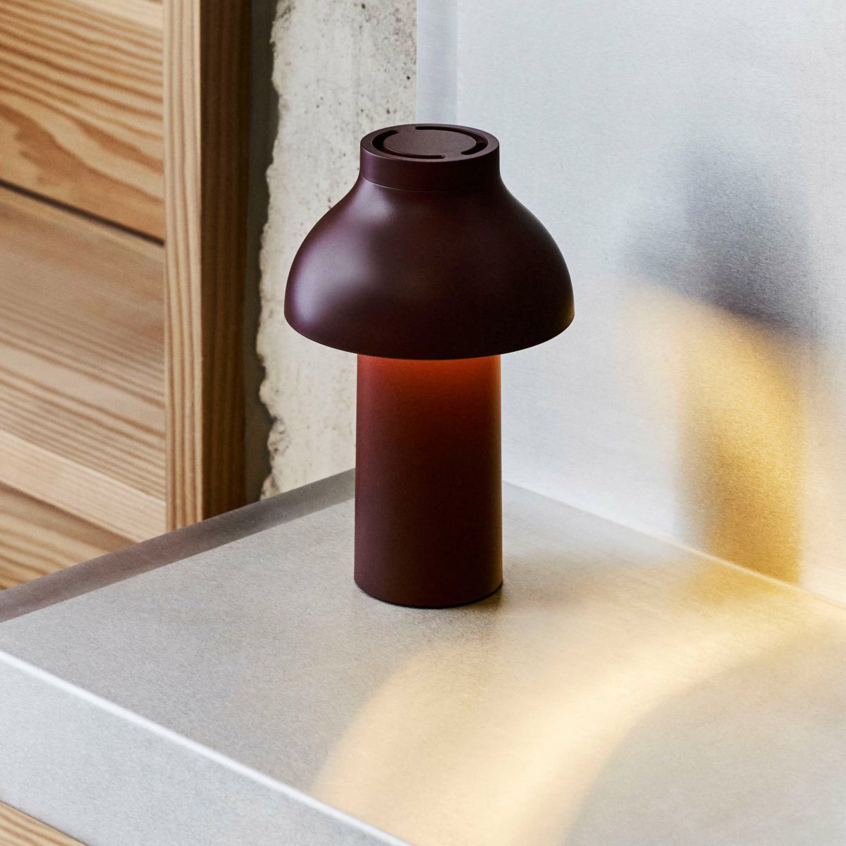 HAY（ヘイ） / PC PORTABLE（PCポータブル） / リサイクル仕様 / 全6色 / テーブルランプ