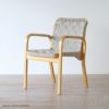 【アウトレット】Artek（アルテック） / ARMCHAIR 45（アームチェア45） / バーチ材・ハニーステイン / リネンウェービングテープ / ナチュラル・ブラック / アームレスト・ラタン巻
