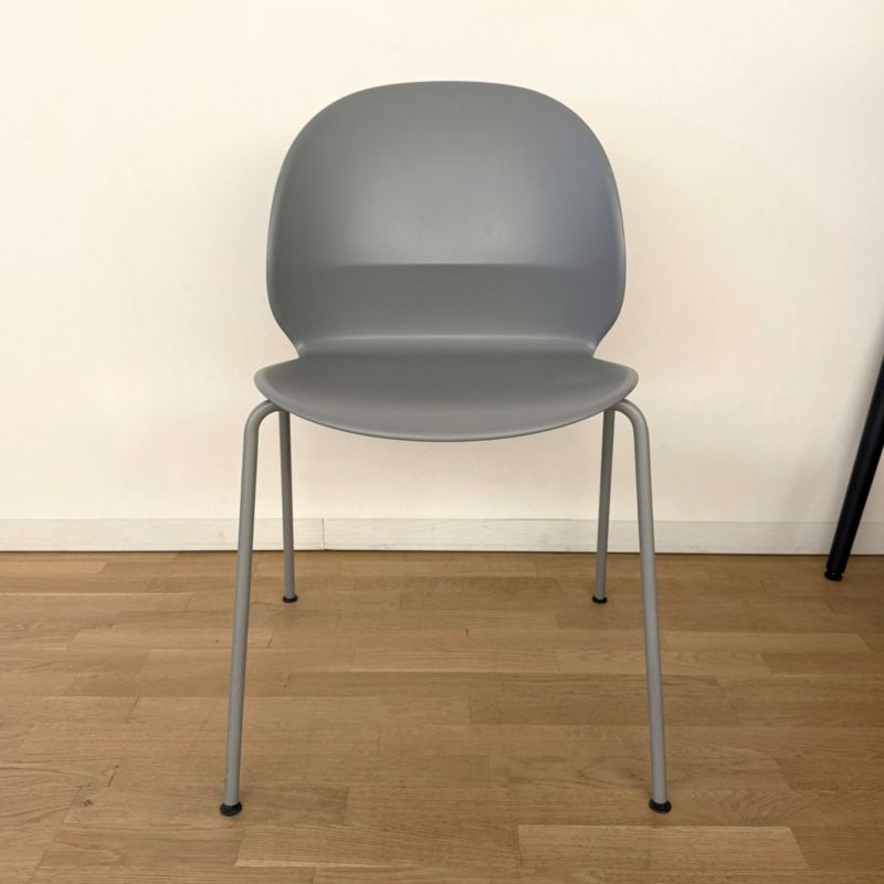  【ポイント20倍】【アウトレット】FRITZ HANSEN（フリッツ・ハンセン） / N02 RECYCLE（リサイクル） / N02-10 / グレー / モノクローム脚