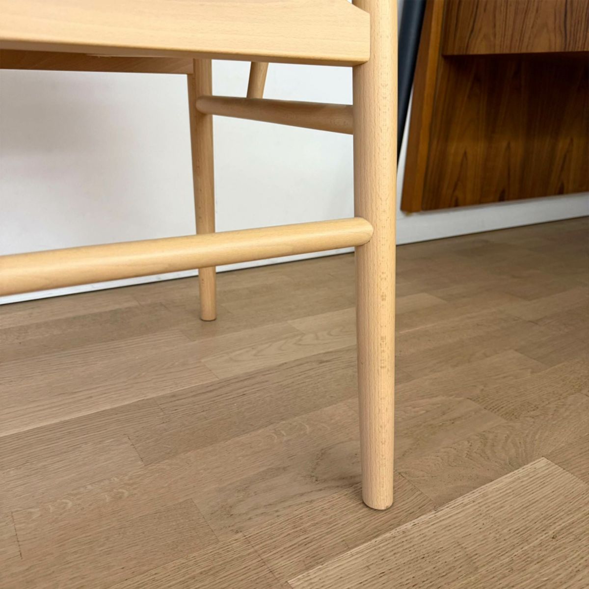 【ポイント20倍】【アウトレット】FRITZ HANSEN（フリッツ・ハンセン） / N01（エヌゼロワン） / Beech ビーチ / 固定式（レザーブラック） / アームチェア